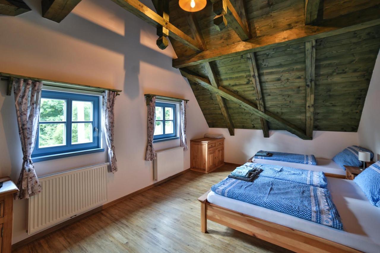 Roubenka U Zvonicky Villa Cejle Екстериор снимка